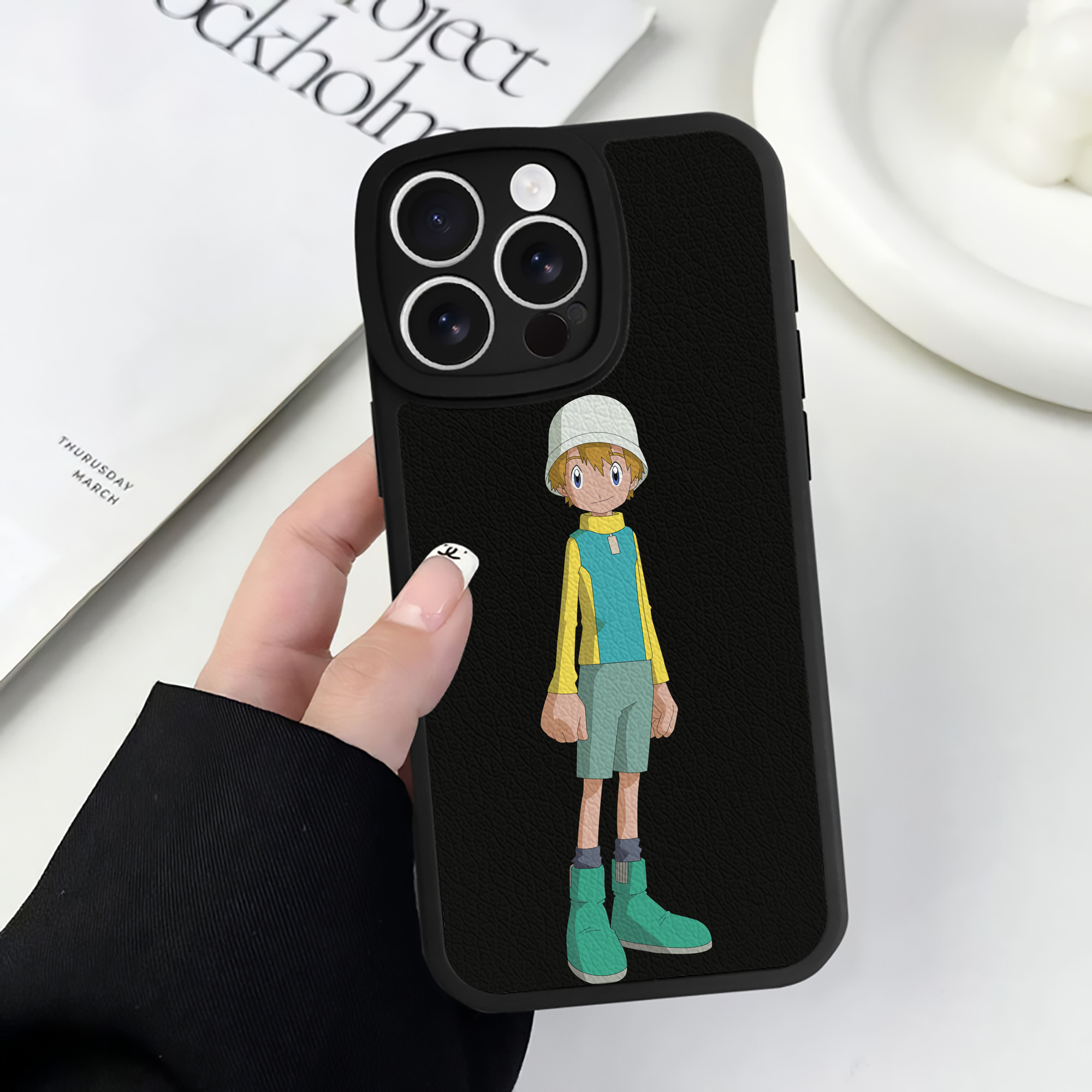 （画像用） Digimon デジタルモンスター/デジモン 【iPhone 16シリーズ対応】シリコンスマホケース（レザー調） 材質：シリコン